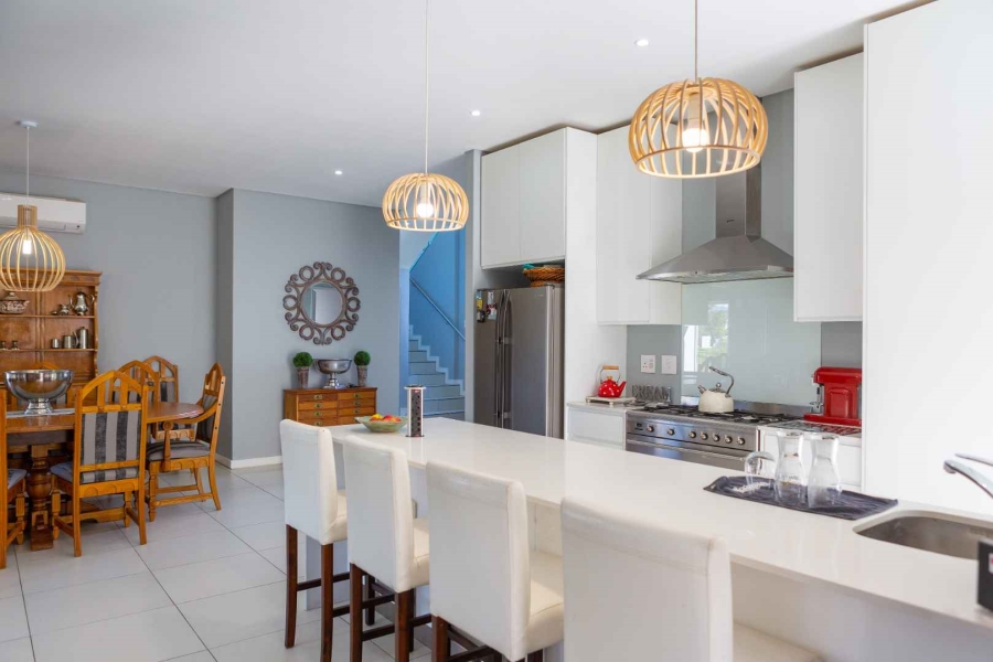 4 Bedroom Property for Sale in Val De Vie Estate Western Cape